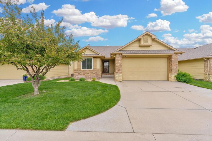 Property Photo: 3730 N Ridge Port Ct. KS 67205