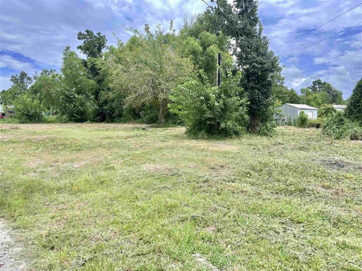 Property Photo:  182 Calcasieu Avenue  LA 70611 