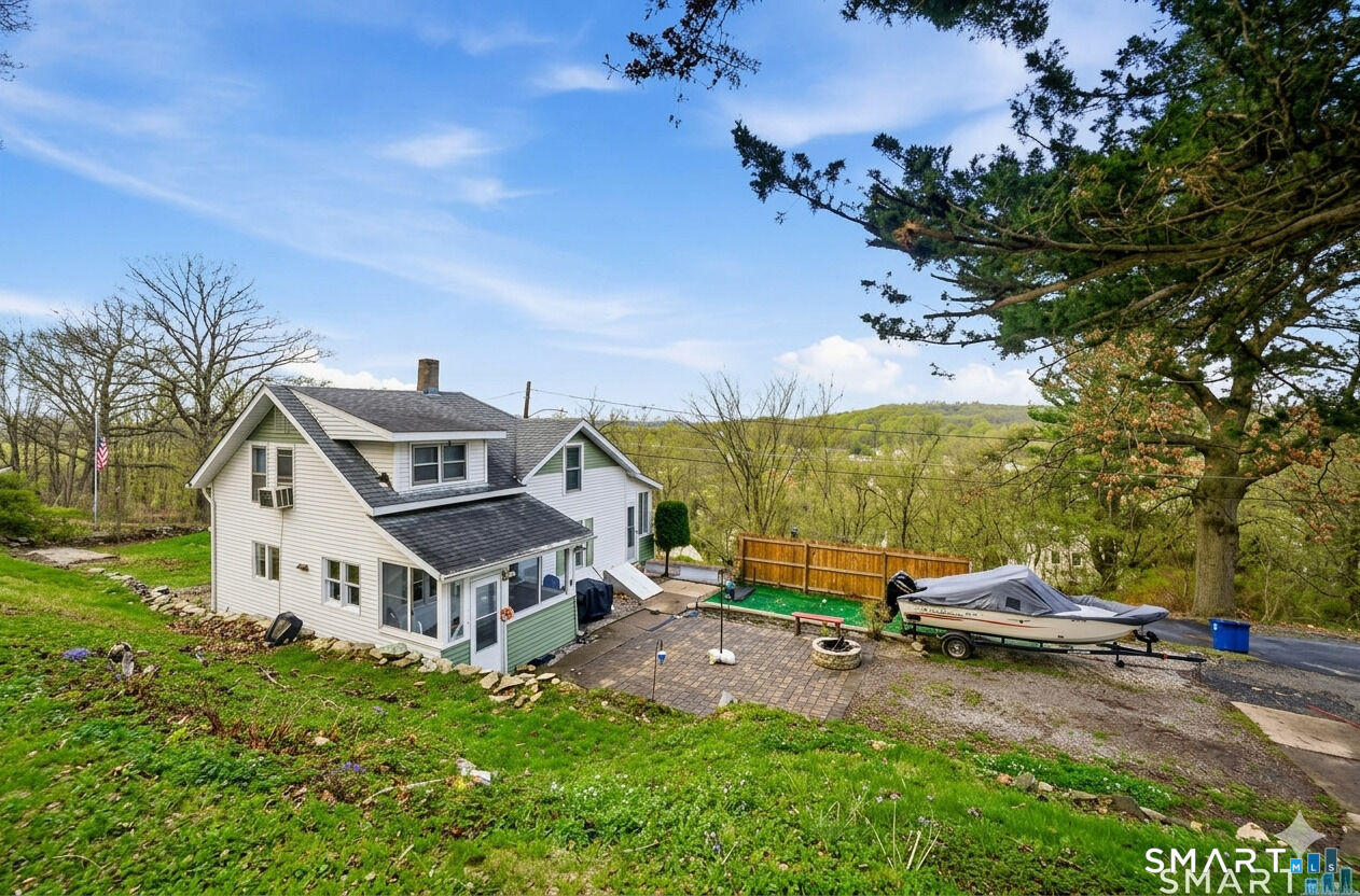 Property Photo: 17 Spruce Street CT 06066