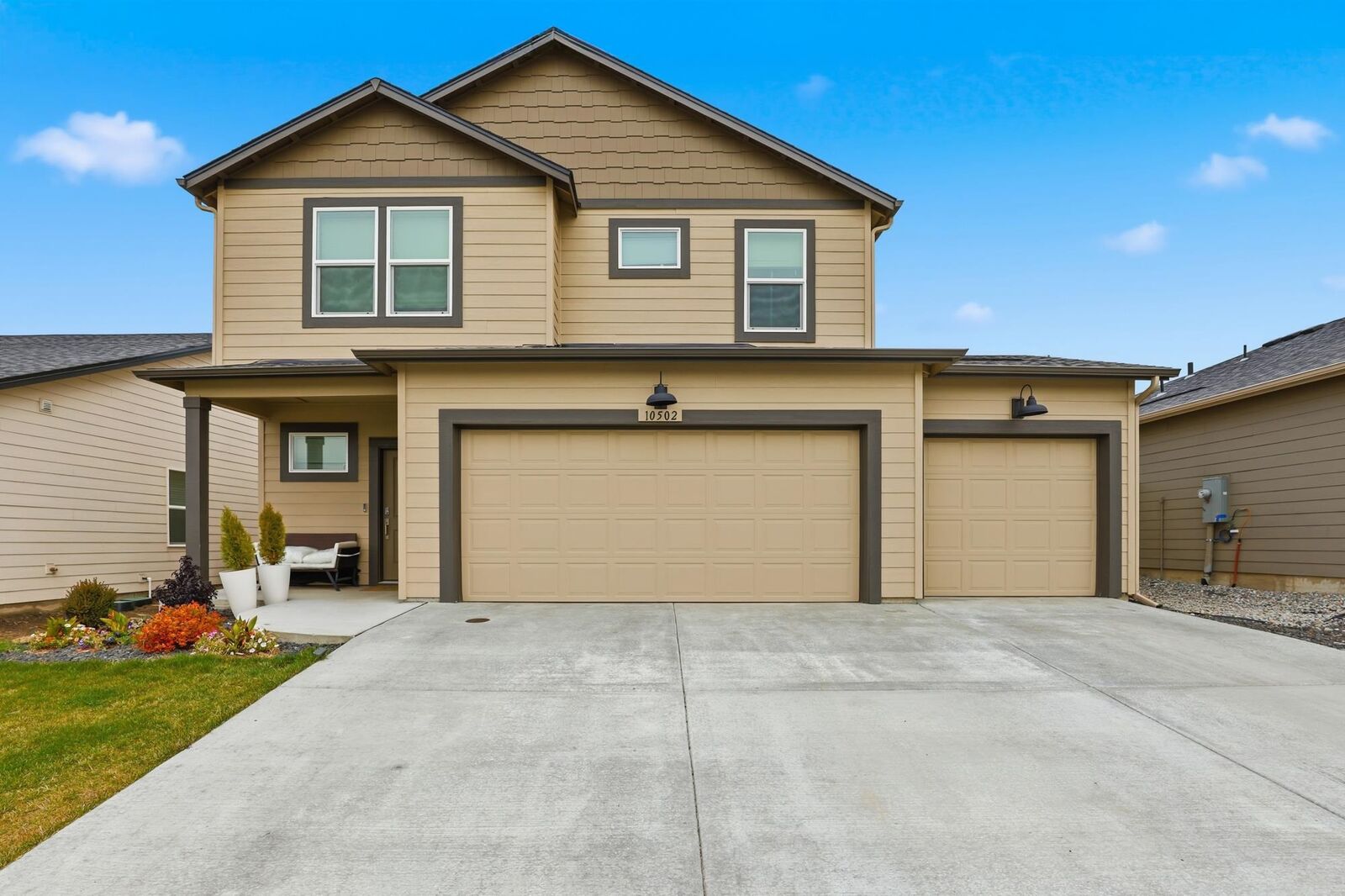 Property Photo:  10502 Duckhook Rd  WA 99004 