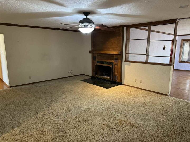 Property Photo:  735 E 9th Street  OK 74023 