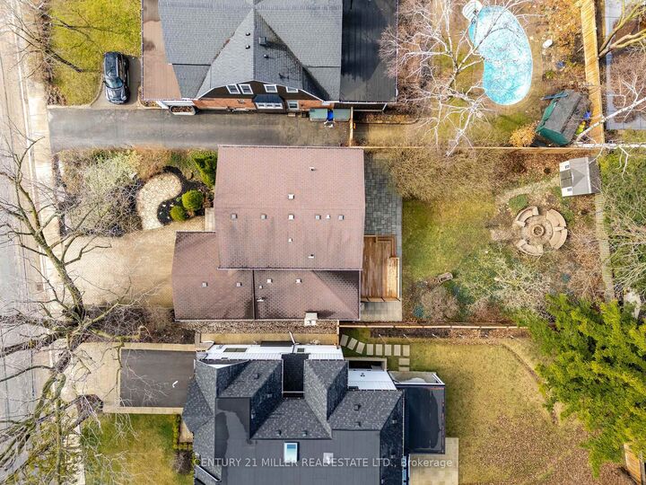 Property Photo:  327 Macdonald Road  ON L6J 2A8 