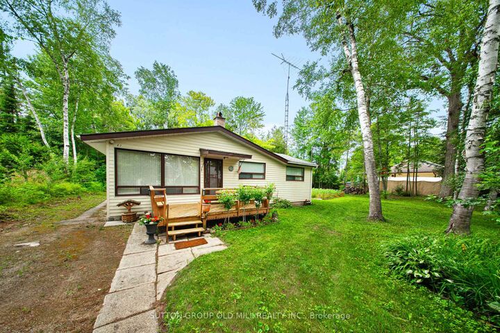Property Photo: 42 55th Street S ON L9Z 1W9