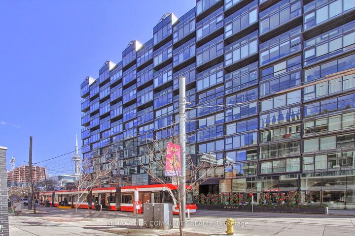 Property Photo: 629 King Street 1224 ON M5V 0G9