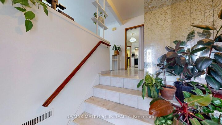 Property Photo: 68 Paulvale Crescent ON M3J 1K5