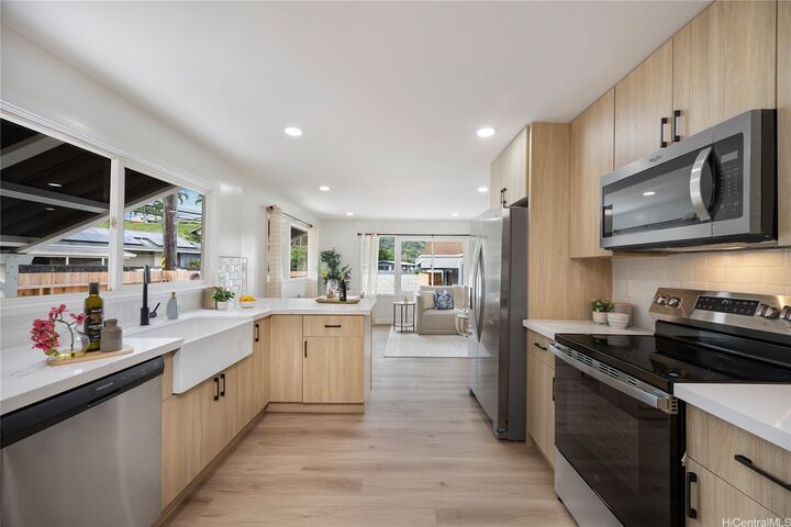 Property Photo:  47-733 Kamehameha Highway  HI 96744 