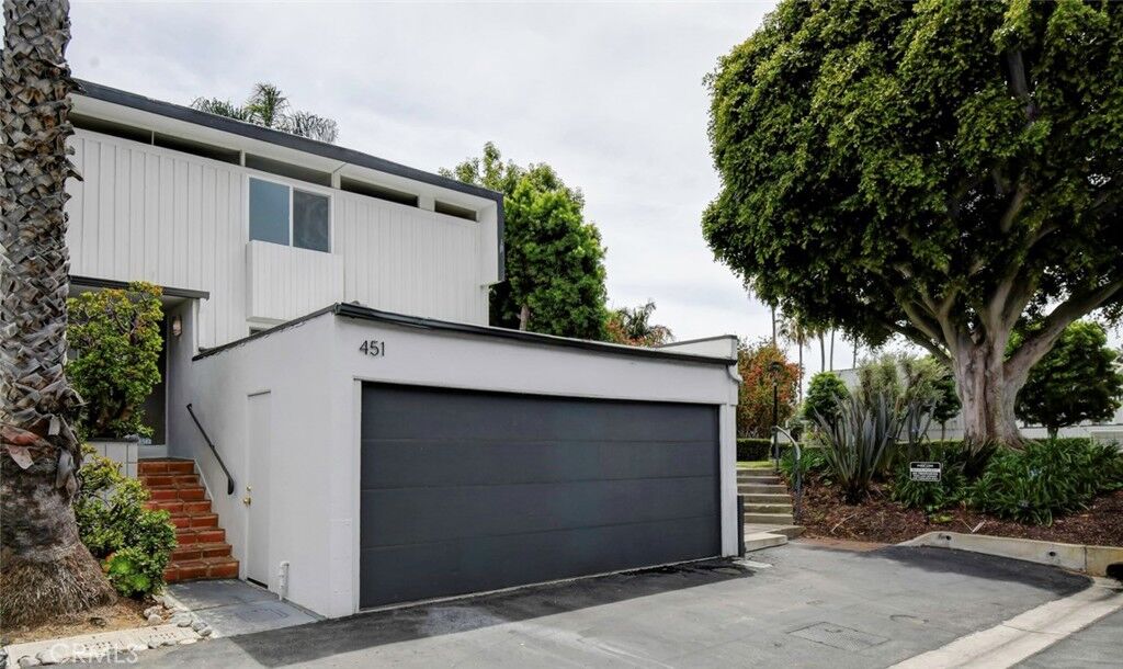 Property Photo: 451 Bolero CA 92663