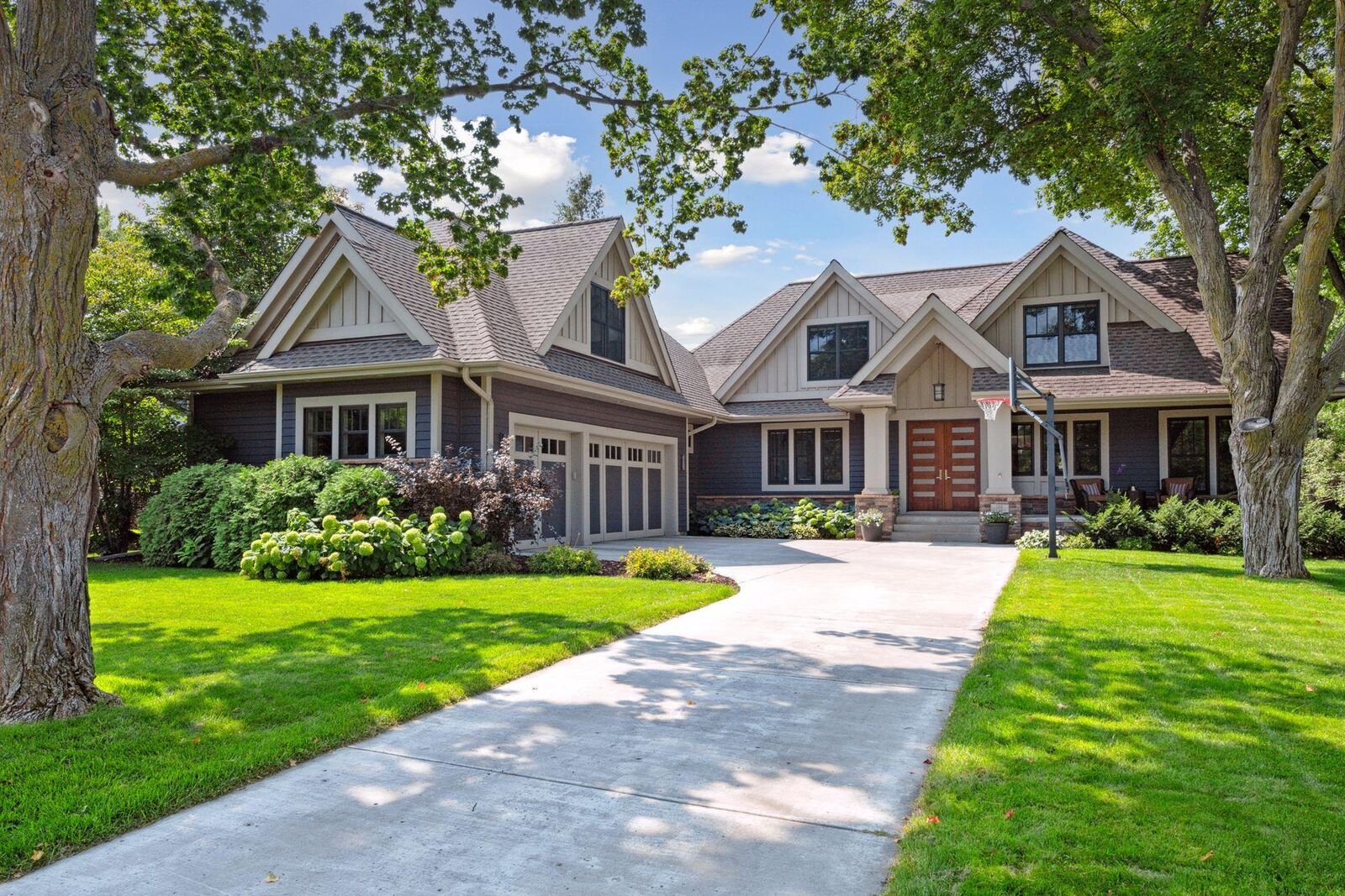 Property Photo: 154 Babcock Lane MN 55391