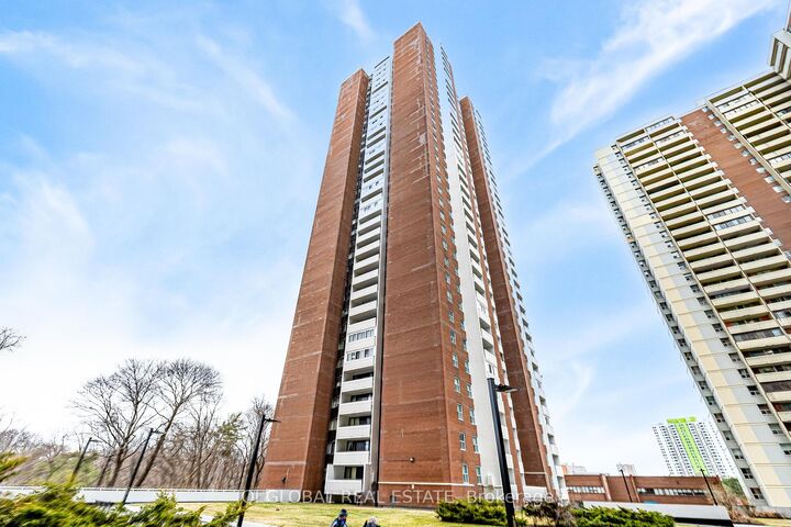 Property Photo: 3 Massey Square 2407 ON M4C 5L5