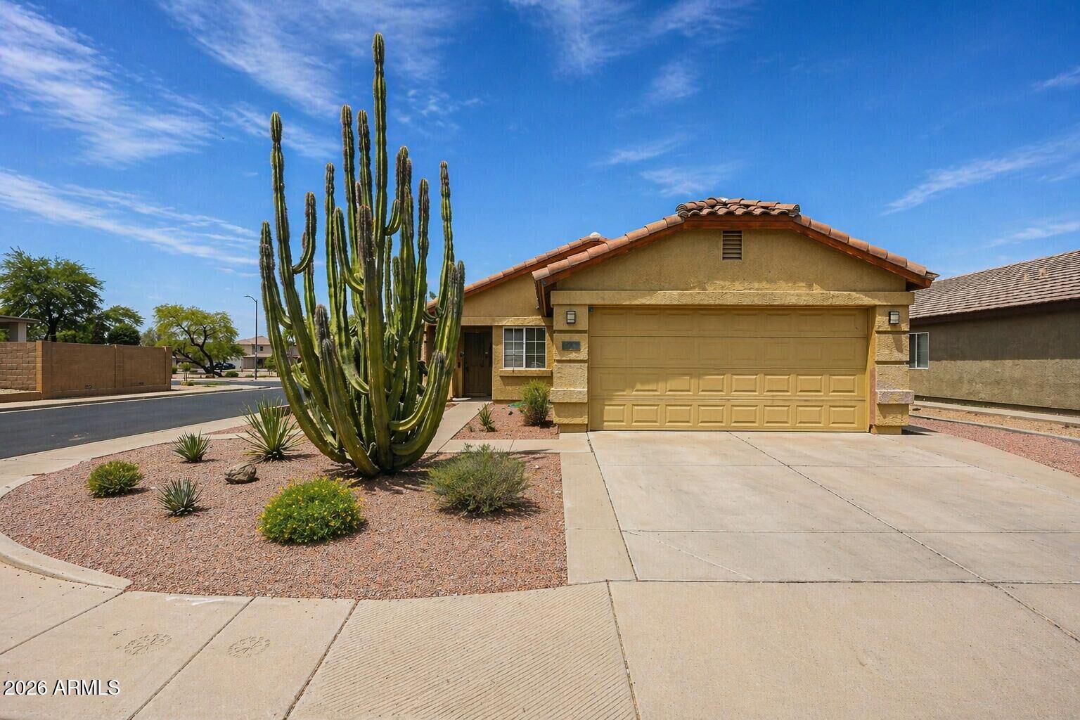 Property Photo: 11928 W Scotts Drive AZ 85335