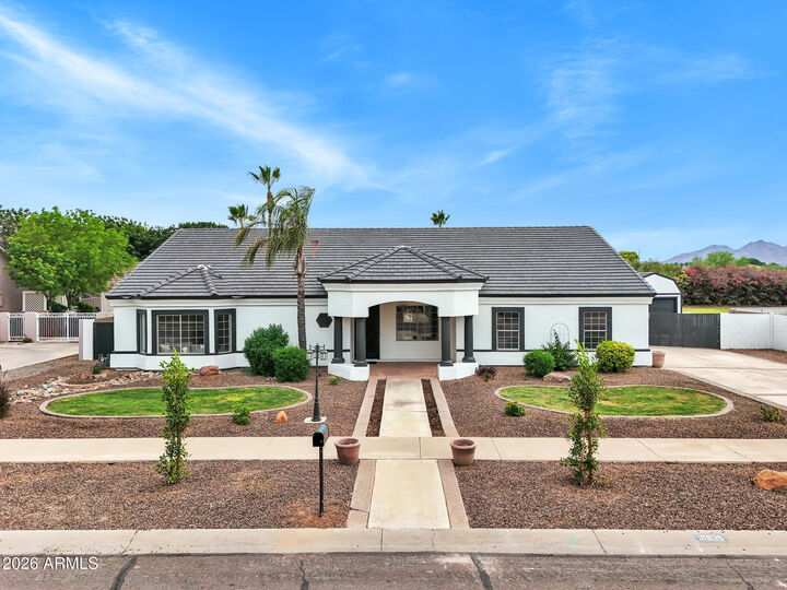 Property Photo:  19935 E Arroyo Court  AZ 85142 