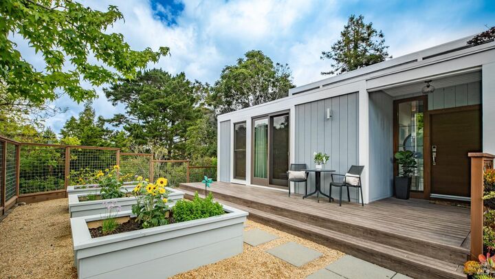 Property Photo:  303 Bristol Place  CA 94941 