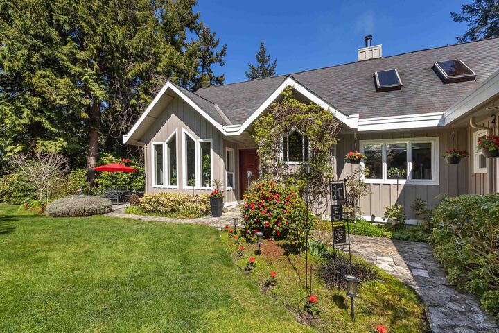 Property Photo: 10040 Wescan Road BC V0N 1Y2