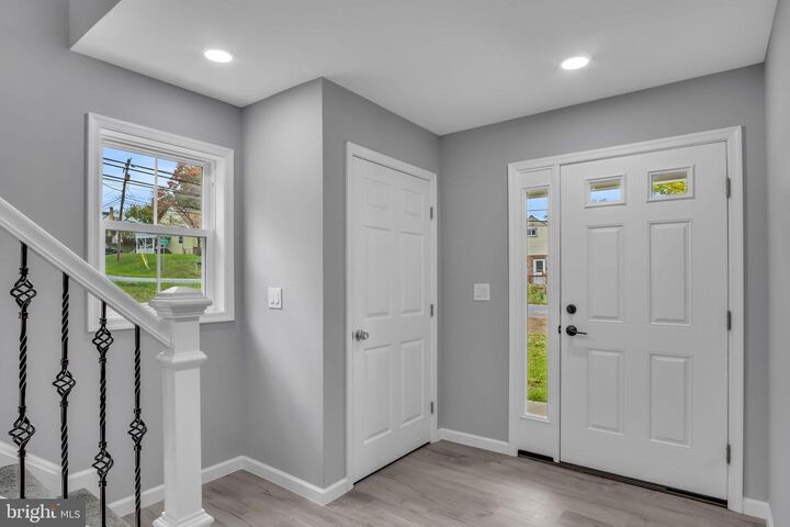 Property Photo:  1500 Embassy Dr B  PA 17109 