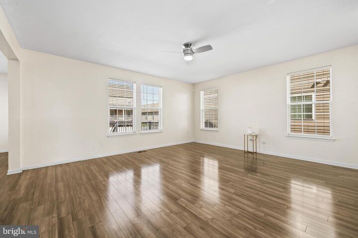 Property Photo:  1725 Hudgins Farm Circle  VA 22408 