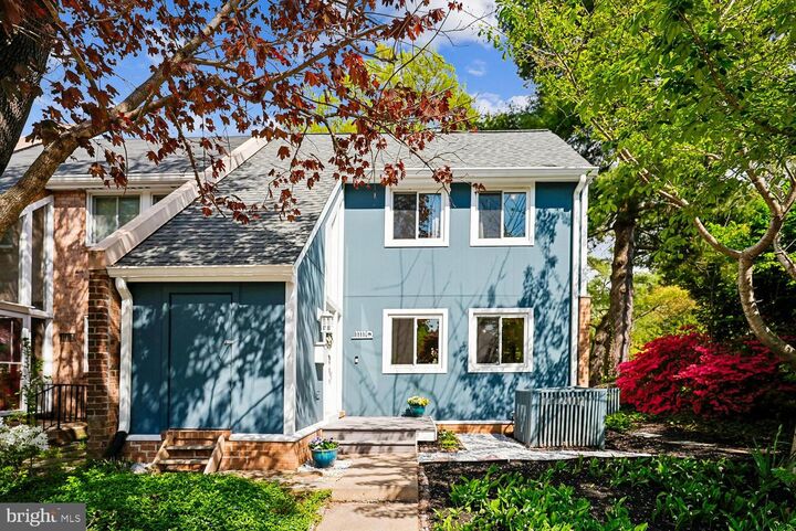 Property Photo:  11110 Forest Edge Drive  VA 20190 