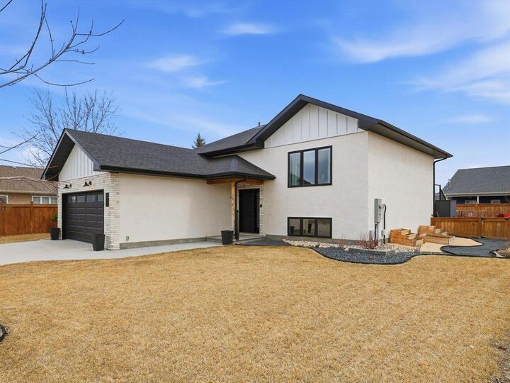 Property Photo:  48 Veterans Way  MB R0G 1K0 