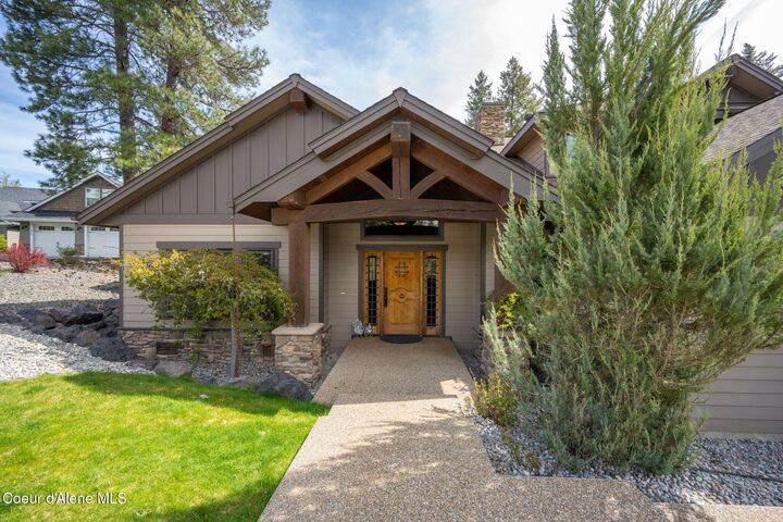 Property Photo:  8668 N Stable Trace Ct  ID 83835 