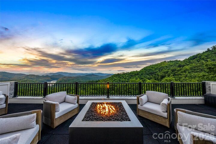 Property Photo:  840 Fontana Trace Drive  NC 28702 