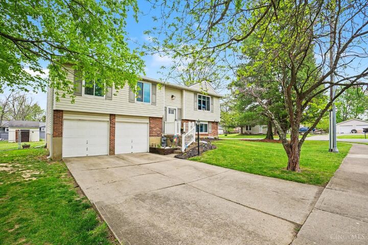 Property Photo:  1194 Nature Run Road  OH 45103 