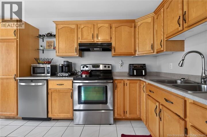 Property Photo:  270 Westbrook Circle  NB E1E 2M1 