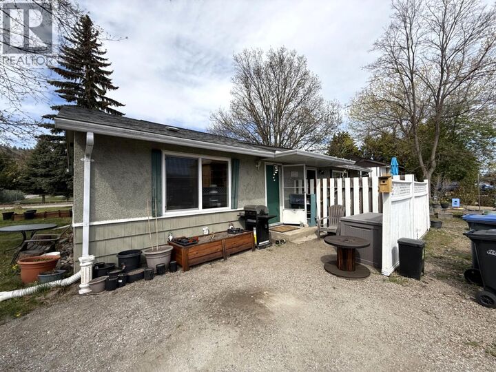 Property Photo: 13602 Spencer Avenue BC V0H 1Z0