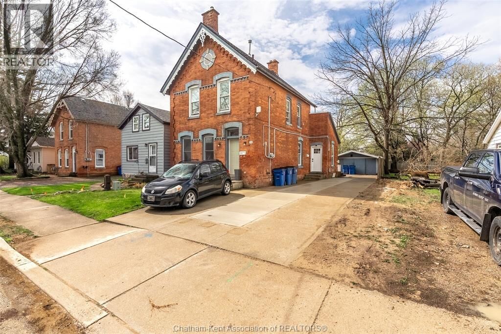 Property Photo:  78 Raleigh Street  ON N7M 2M8 