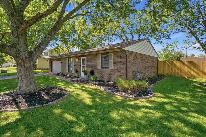 Property Photo:  2476 Bradshire  OH 45342 