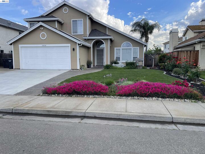 Property Photo:  1828 Bayberry Ln  CA 95376 