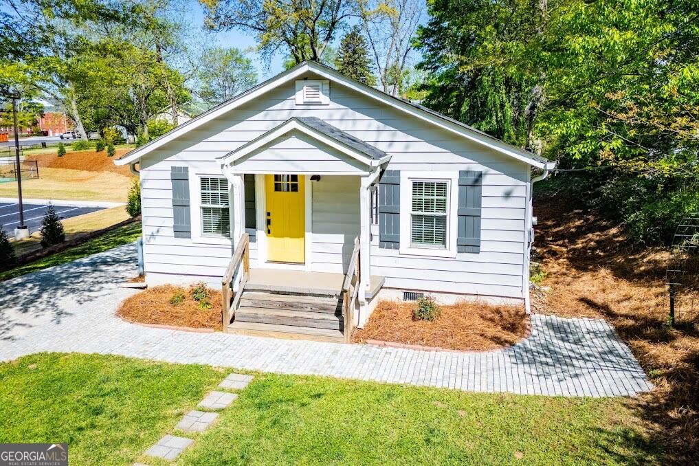 Property Photo:  414 Chestnut Street  GA 30110 