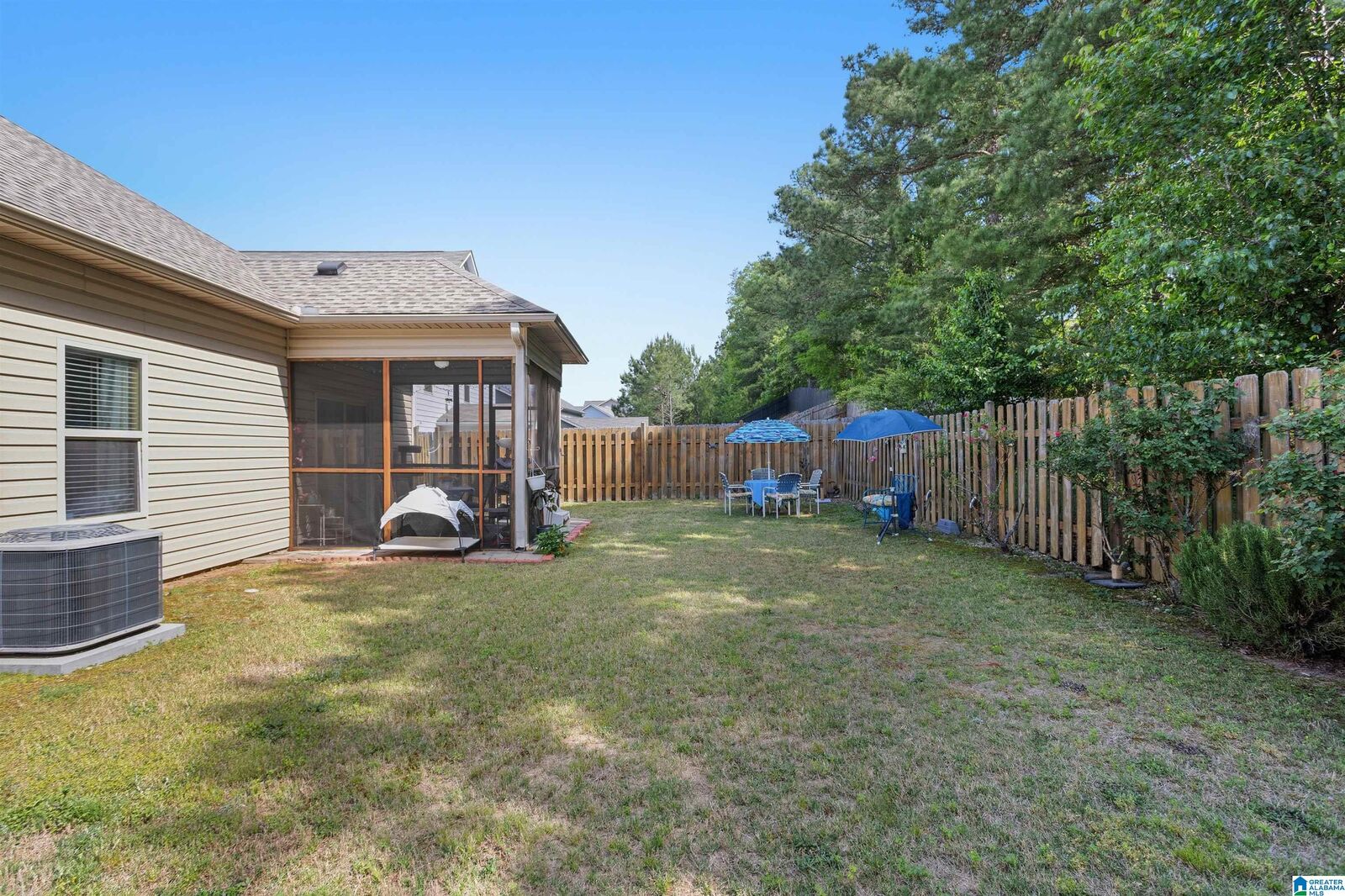 Property Photo:  1308 Kensington Boulevard  AL 35040 
