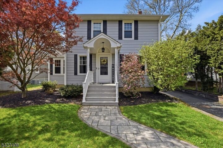 Property Photo:  21 Edgewood Rd  NJ 07834 