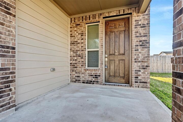 Property Photo:  9423 Castillo Court  TX 77354 