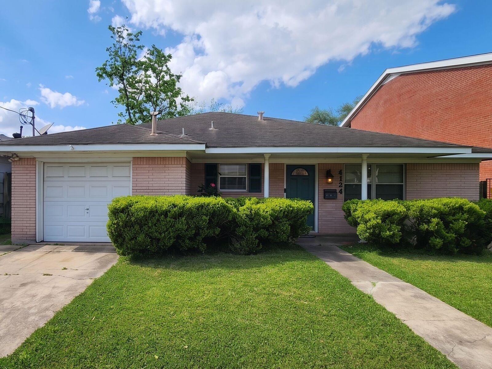 Property Photo:  4124 Bissonnet Street  TX 77005 