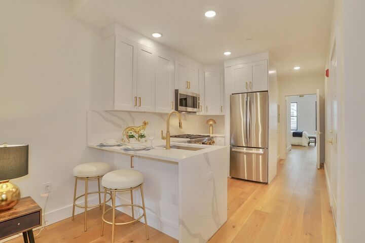 Property Photo:  842 Park Ave 101  NJ 07030 