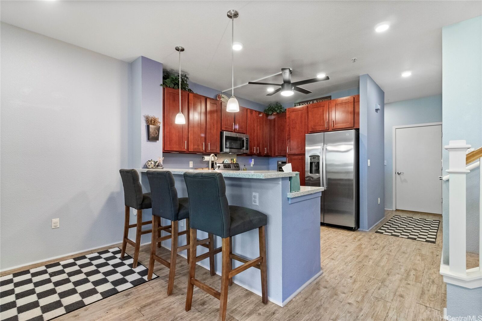 Property Photo: 550 Kamaaha Avenue 703 HI 96707