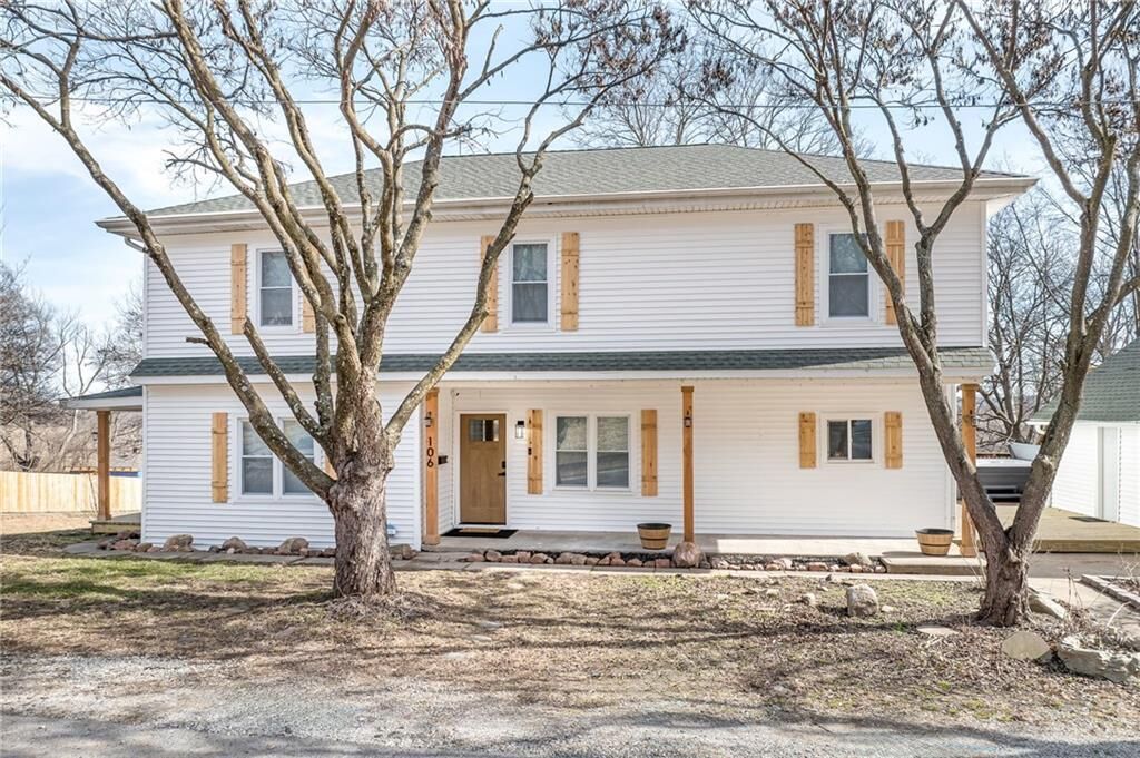 Property Photo:  106 North Street  MO 64028 