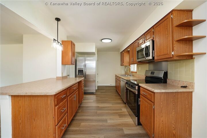Property Photo:  303 Georges Drive  WV 25306 