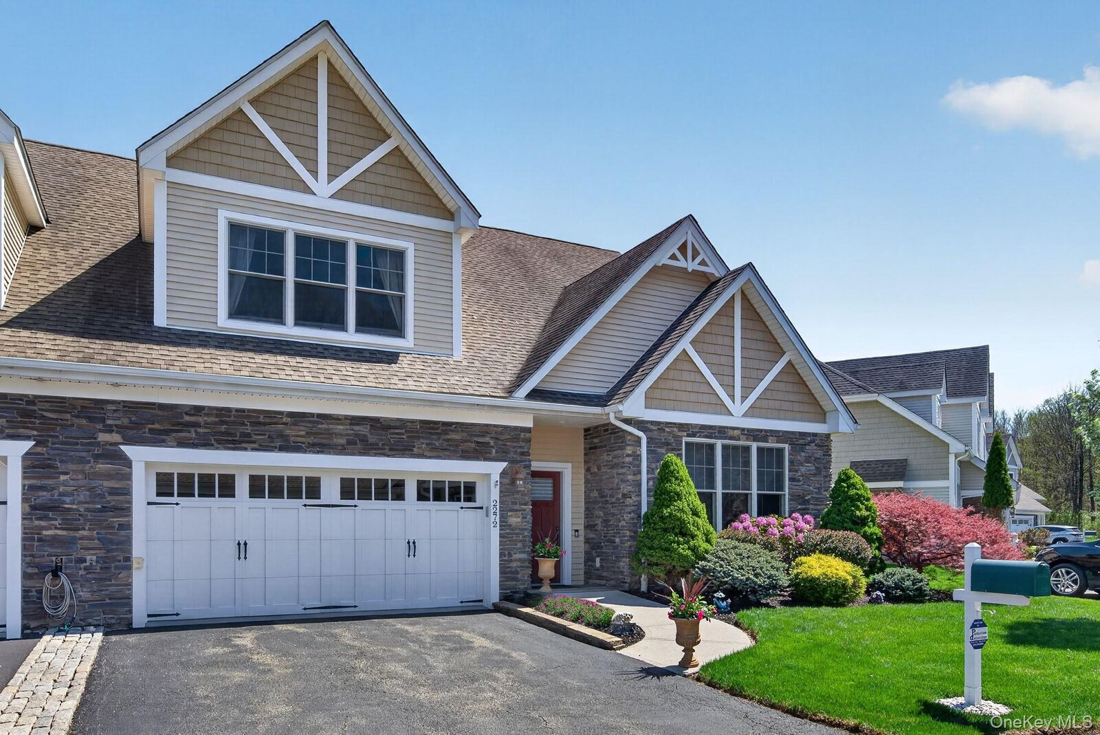 Property Photo:  2272 Dalton Drive  NY 10567 