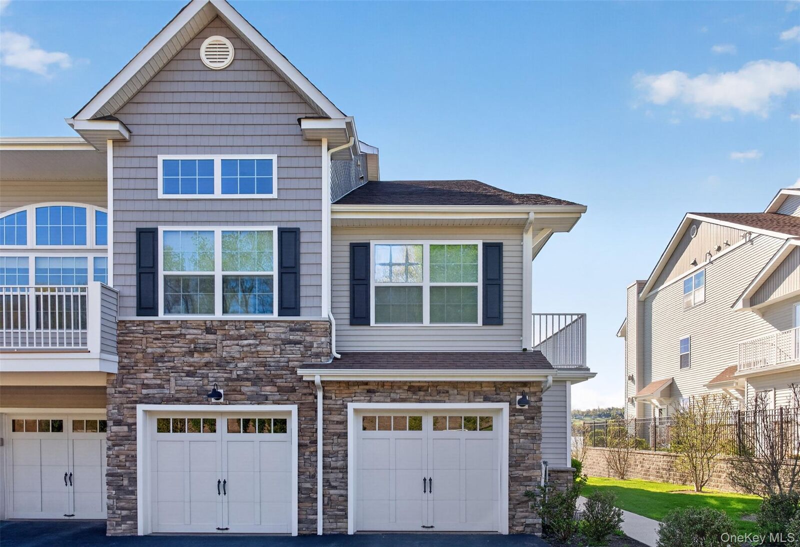 Property Photo: 402 Sacandaga Loop NY 12590