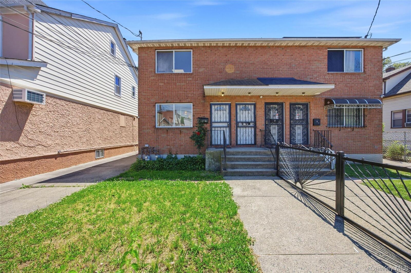 Property Photo:  16914 144th Road  NY 11434 
