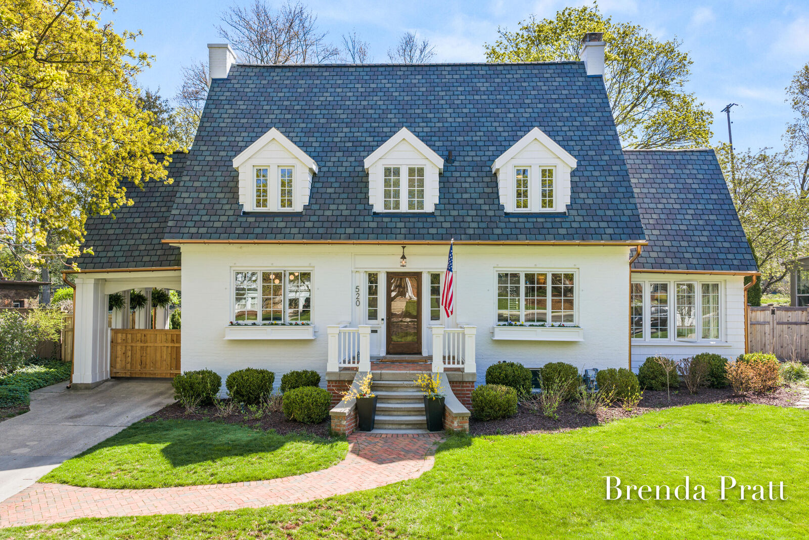 Property Photo: 520 Cambridge Boulevard SE MI 49506