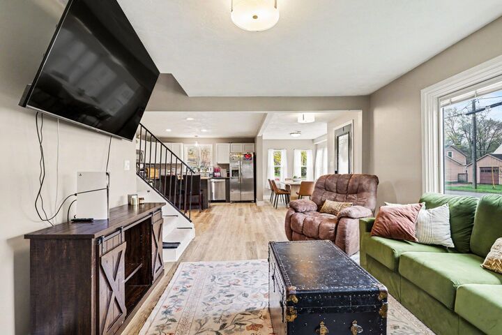 Property Photo: 112 W Spruce Street MI 49068