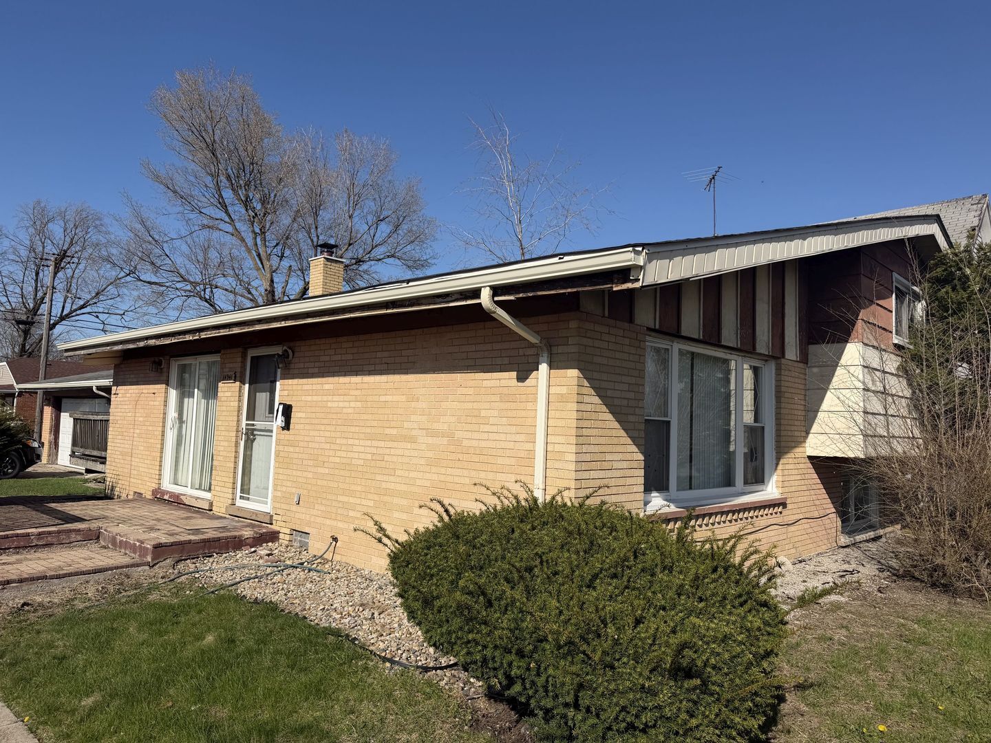 Property Photo:  14941 Evans Avenue  IL 60419 