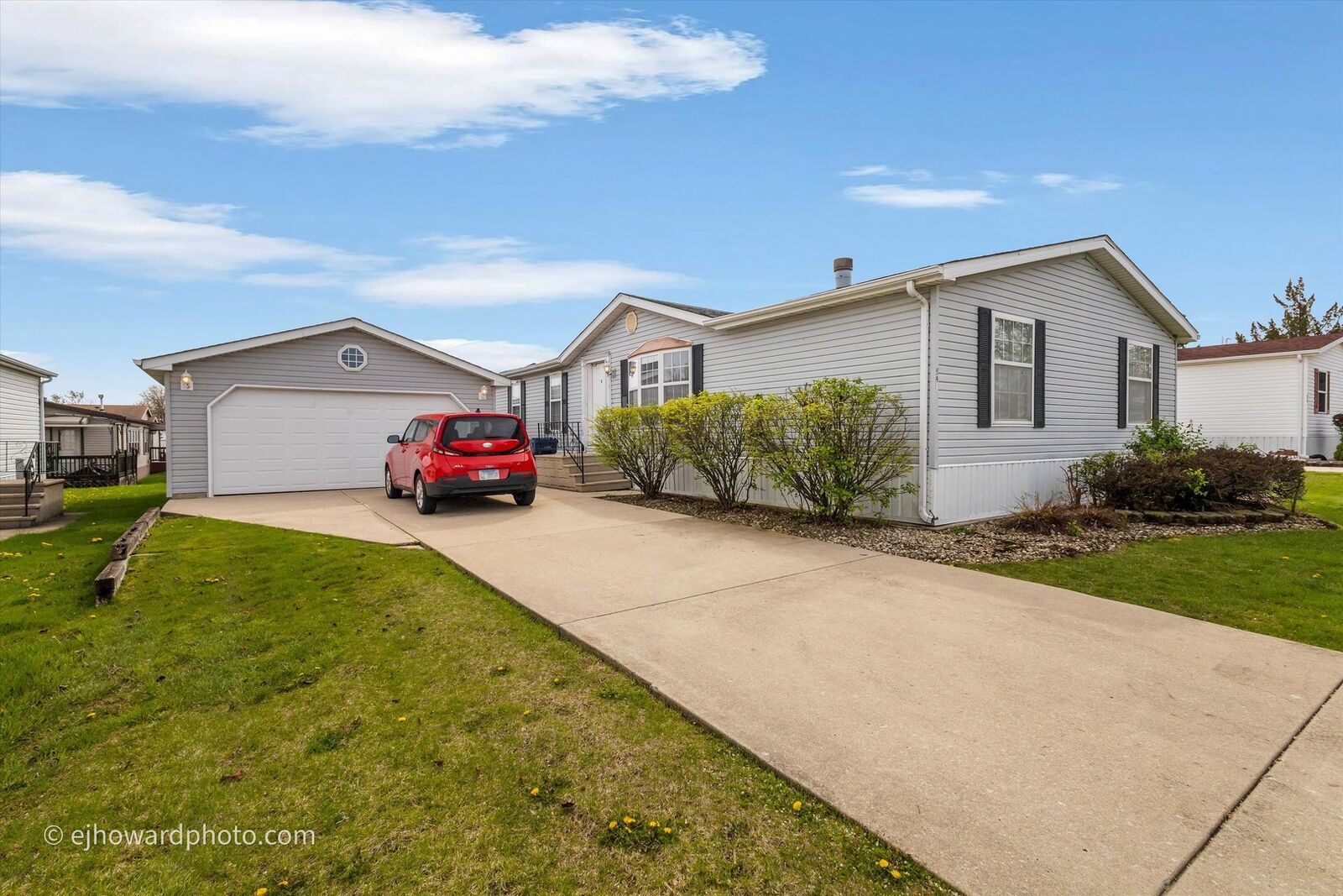 Property Photo:  59 Crocus Lane  IL 60443 