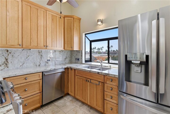 Property Photo:  16922 Lynn Lane F  CA 92649 