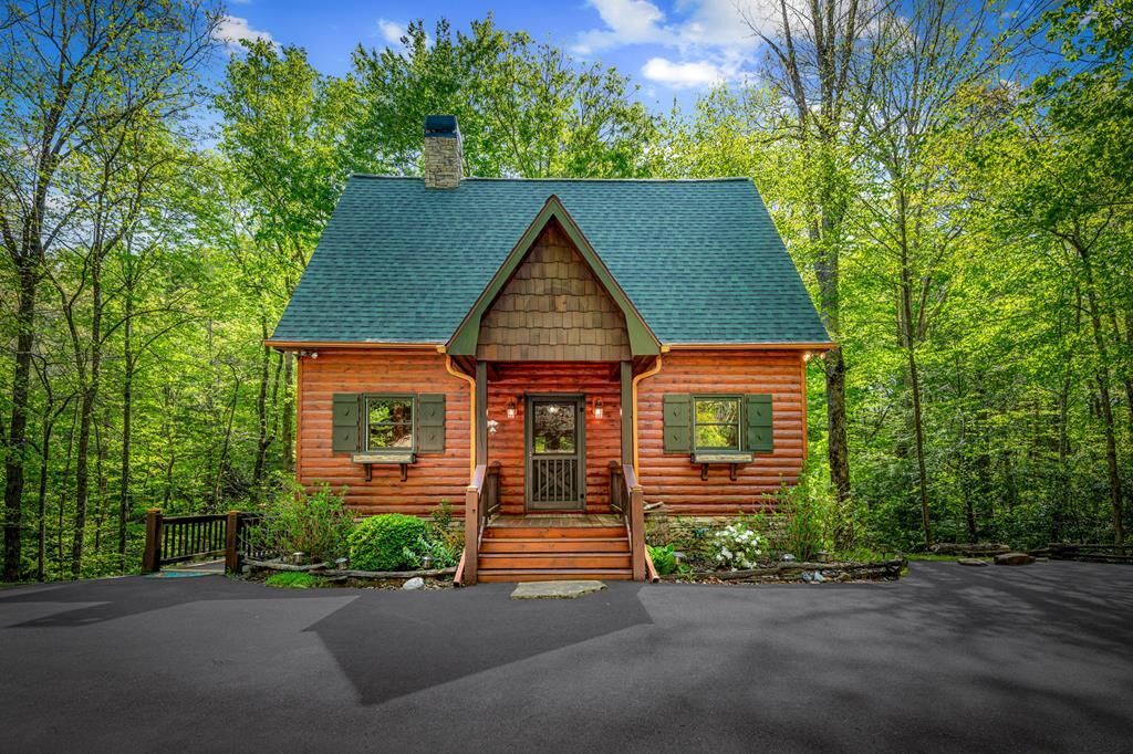 Property Photo: 180 Down Under Road GA 30513