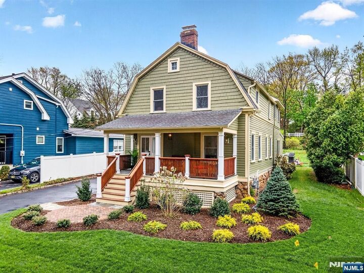 Property Photo:  34 Buttonwood Road  NJ 07021 