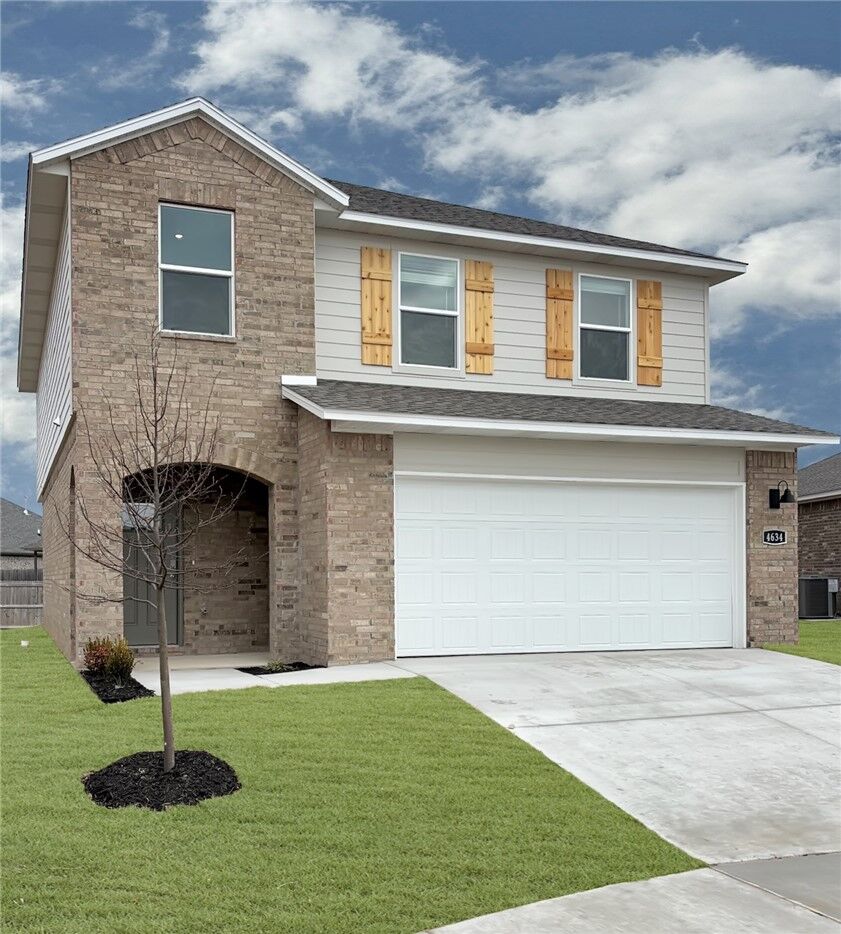 Property Photo:  4759 W Folsom Street  AR 72704 