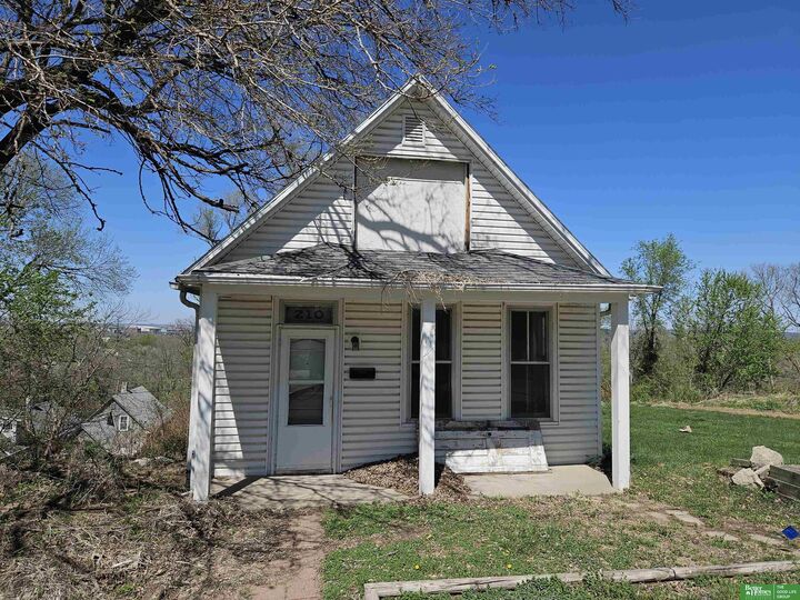 Property Photo:  210 Cedar Street  NE 68108 